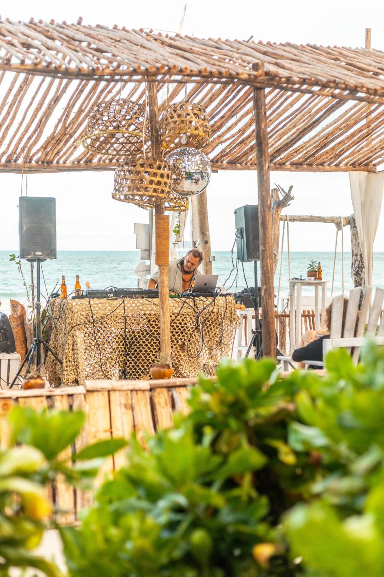 B4 Beach Club 파제 외부 사진